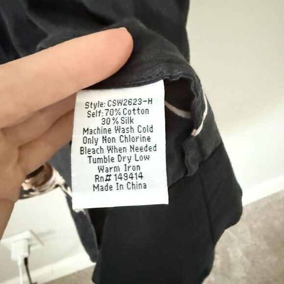 Johnny Was Easy Cotton & Silk Blend Coverup Dress in Black Royal Floral Multi M - Picture 7 of 7